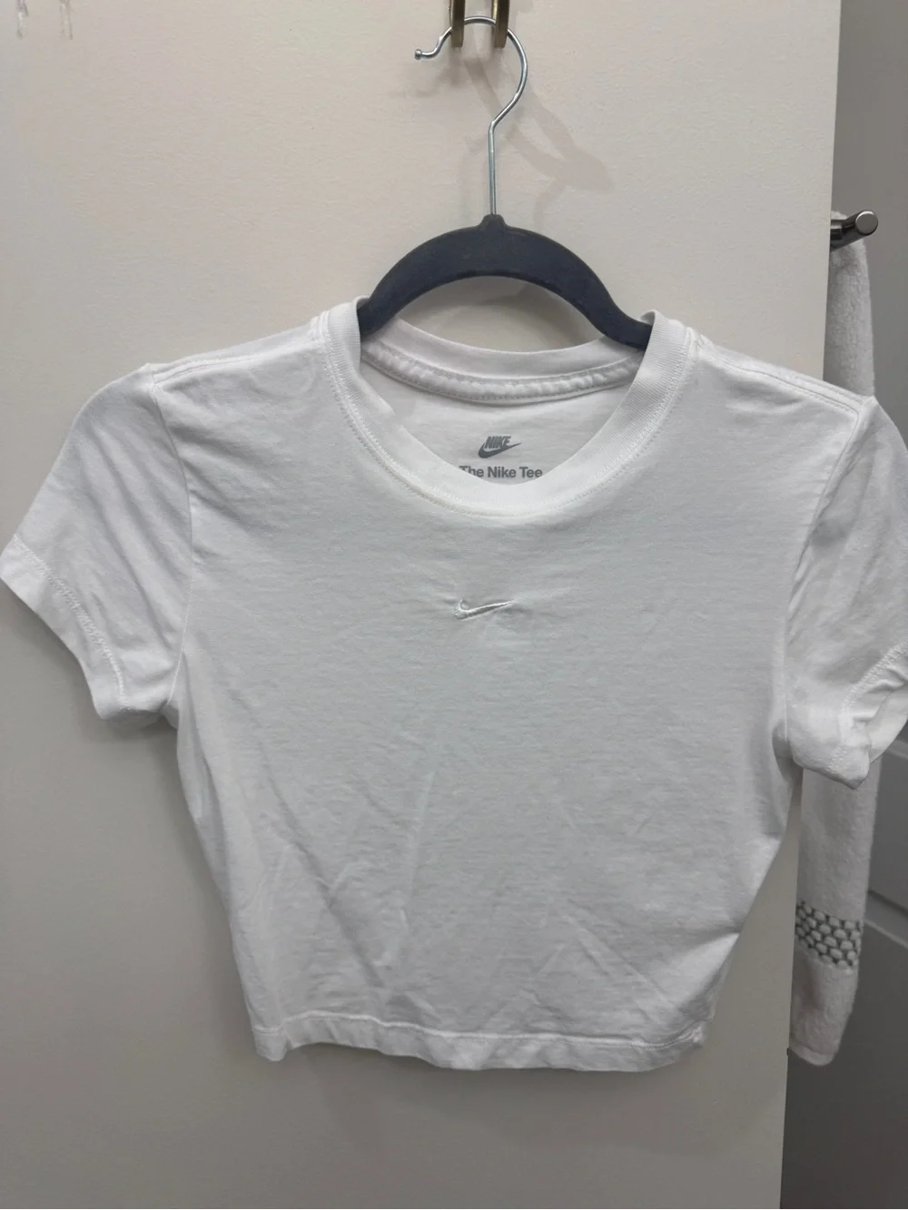 Nike Women’s White Cropped Crew Tee with Embroidered Swoosh